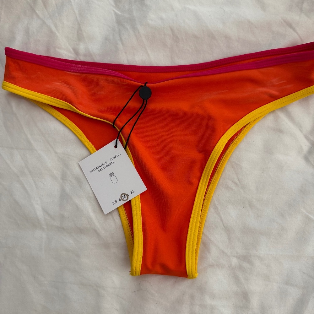 Skatie bathing suit bottom NWT